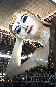Reclining Buddha at Yangon